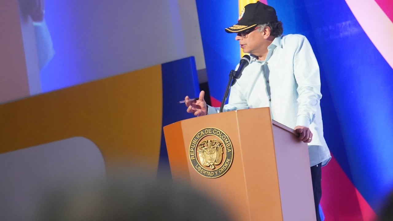 Presidente Gustavo Petro en el Congreso Nacional de Municipios.