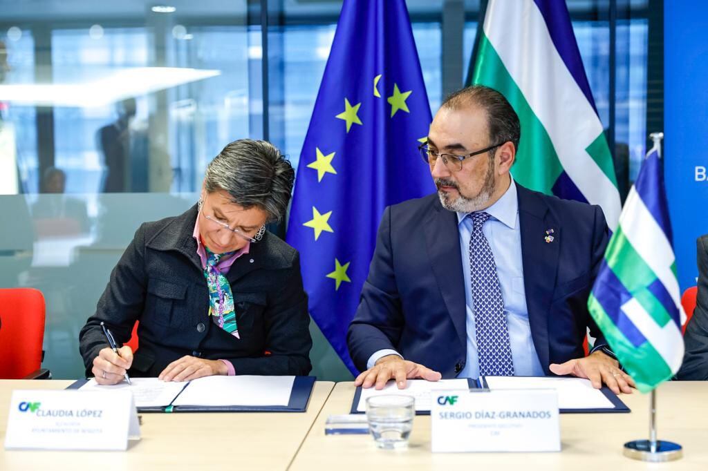 La Unión Europea y el CAF anunciaron millonaria inversión para la segunda línea del metro.