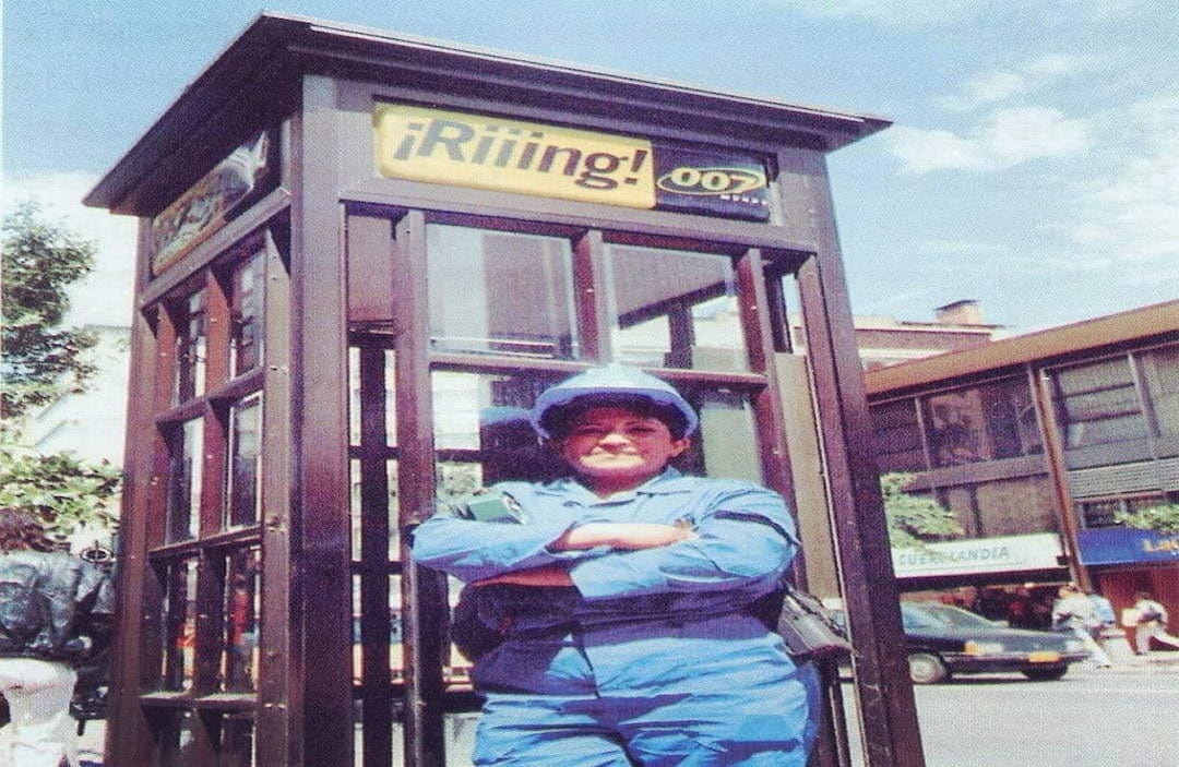 En 1968 se instaló el primer teléfono público monedero de la ciudad, que estaba dentro de cabinas plásticas en forma de burbuja