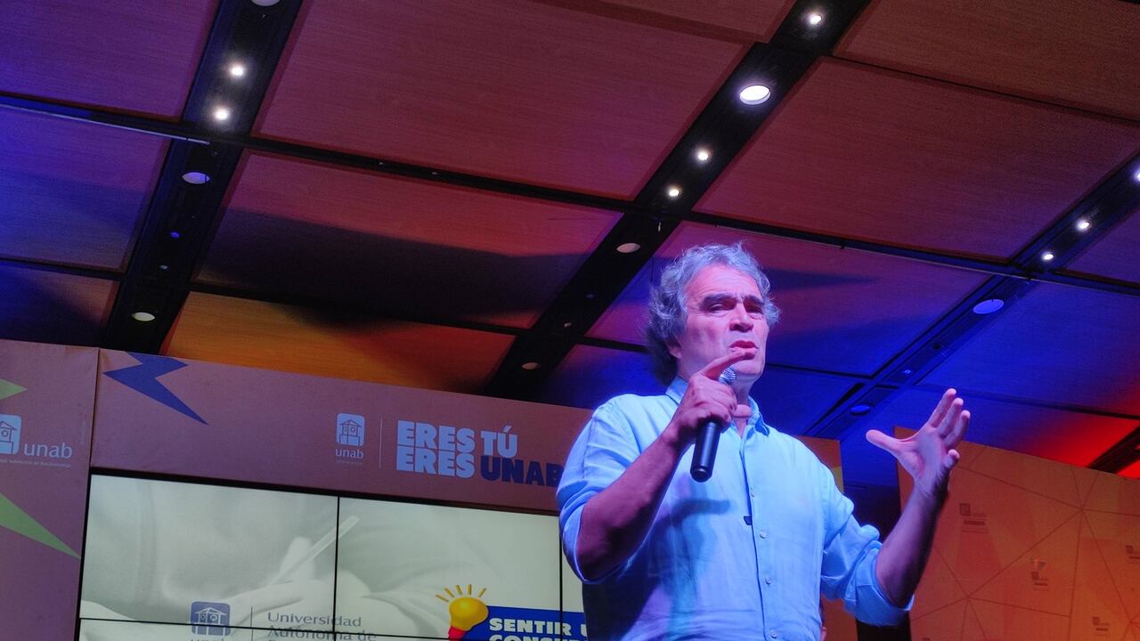 Conversatorio en UNAB Bucaramanga.