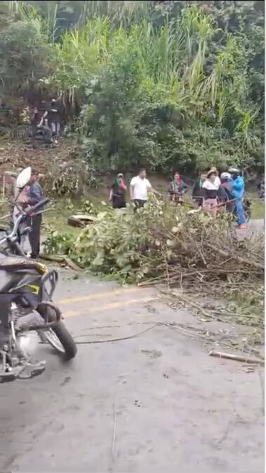 Tensión entre indígenas y comunidad por nuevo bloqueo en el Cauca