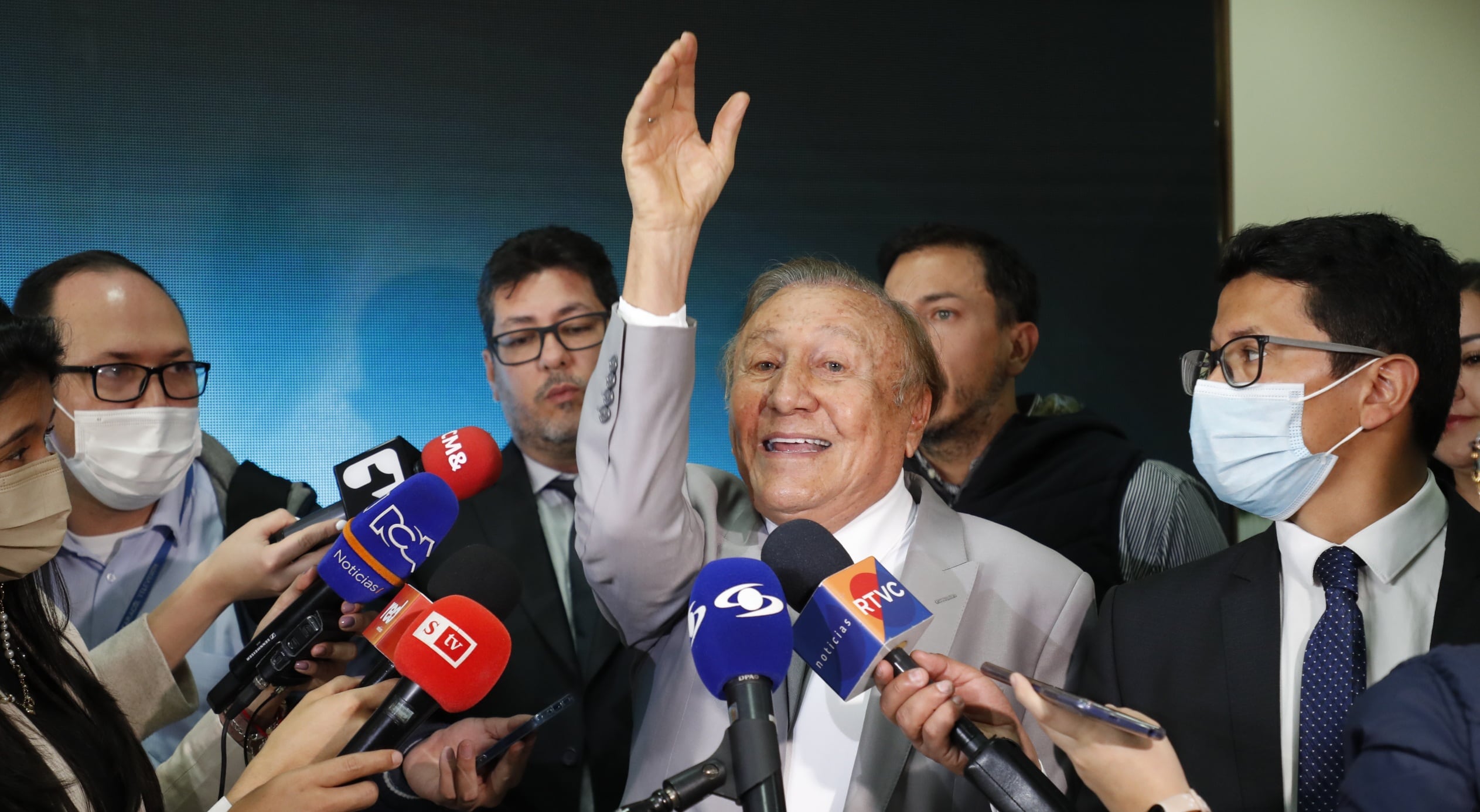 RODOLFO HERNÁNDEZ SUAREZ