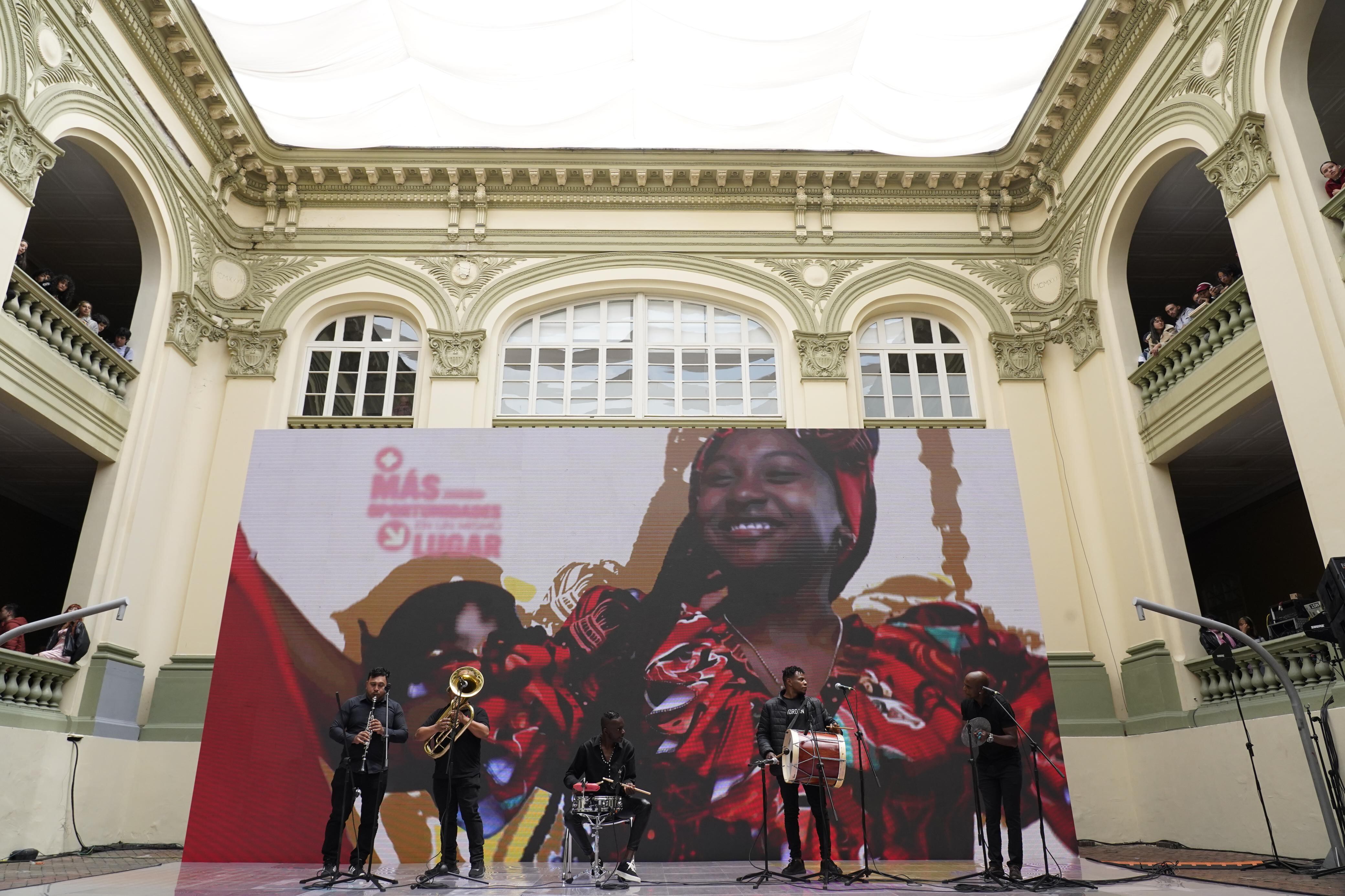 Postales del lanzamiento del SINAC, en febrero de 2026. El nuevo portal de convocatorias de MinCulturas promete revolucionar el sector.