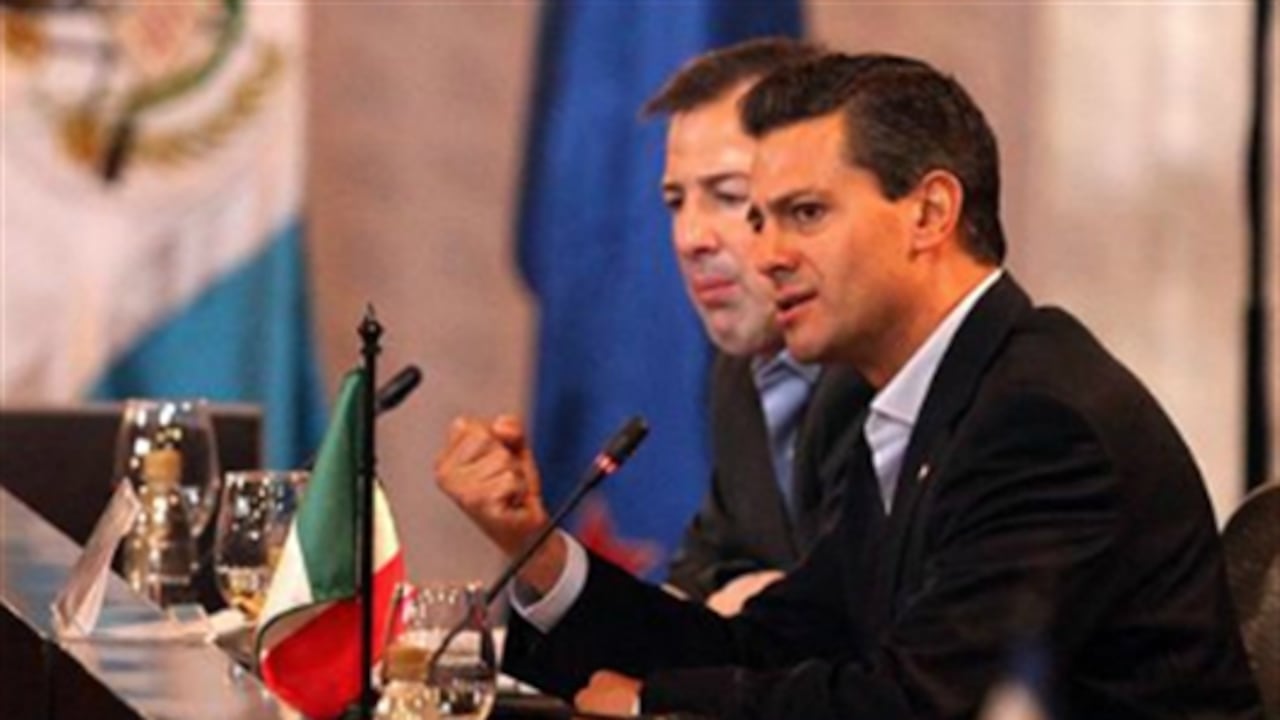 La Fiscalía señaló que exmandatario también es investigado por presuntos delitos electorales.