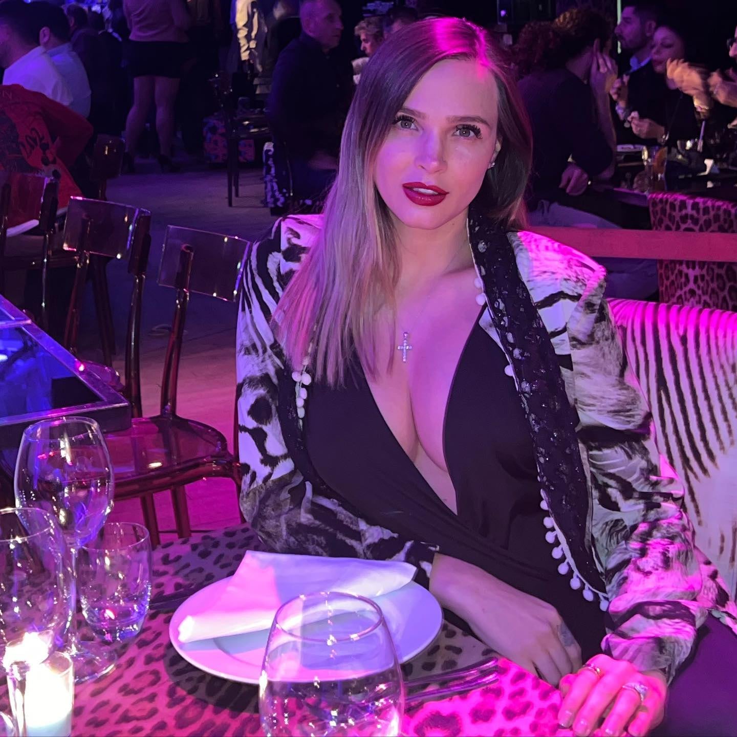 Elizabeth Loaiza muestra la primera foto de su bebé Mía