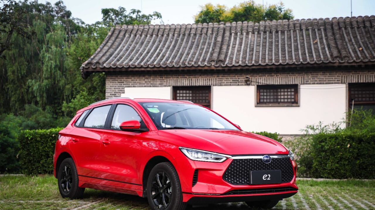 El portafolio de la marca está compuesto por ocho modelos, todos eléctricos, con más de 15 versiones entre rango de autonomía y equipamiento general, para complacer las necesidades de los colombianos.