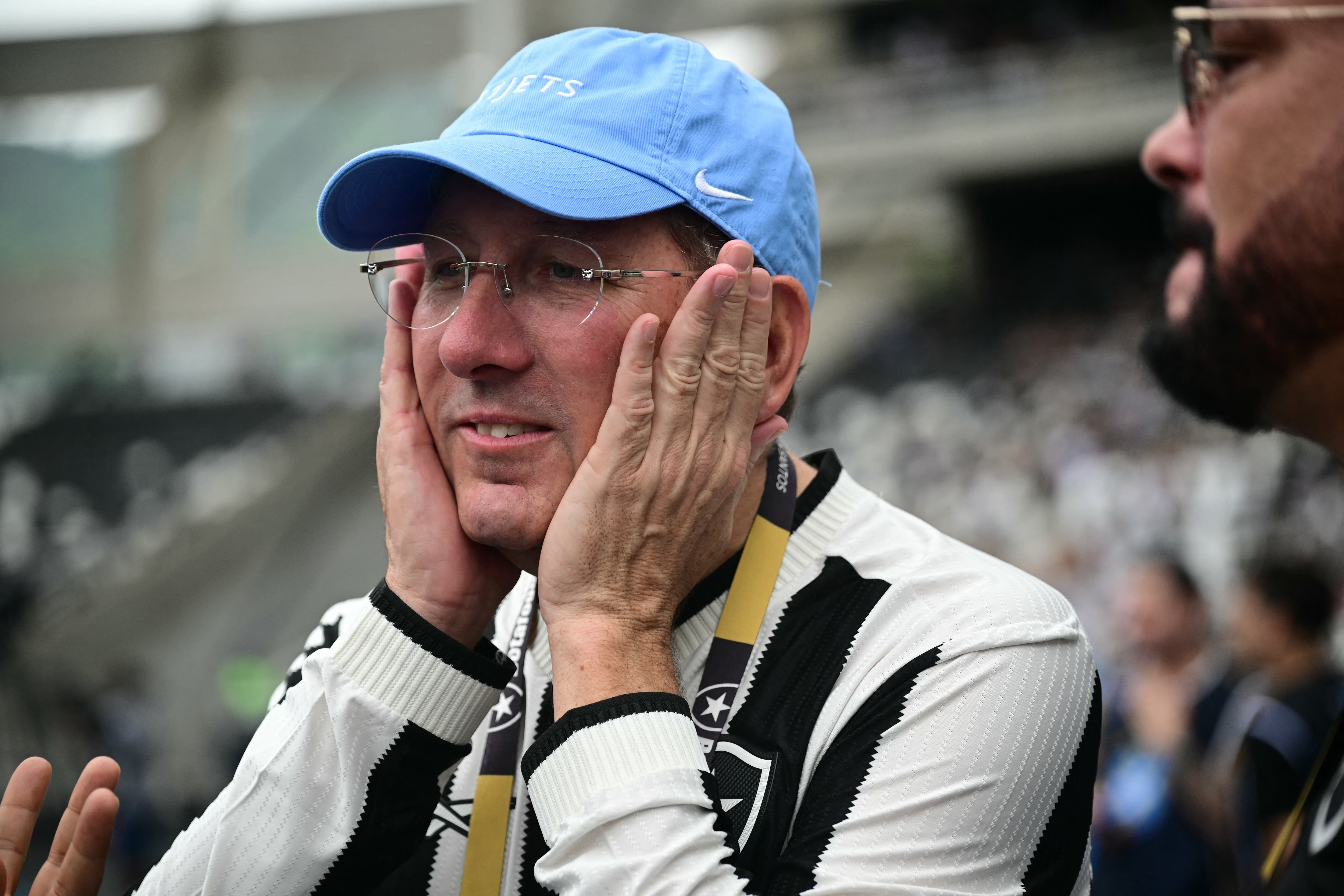 John Textor dueño del Botafogo deberá pagar millonaria multa