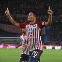 Bacca celebrando su gol ante América.