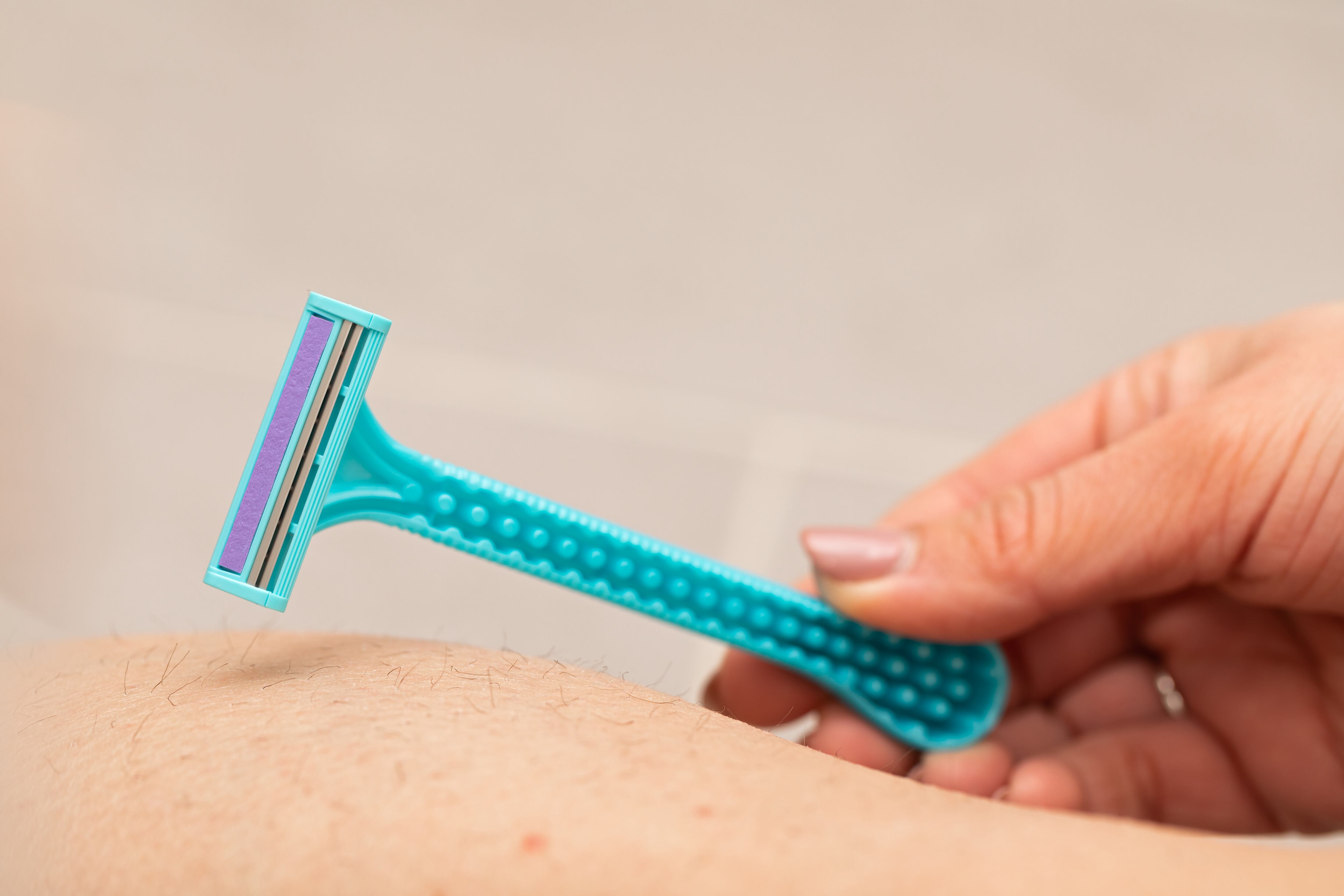 La irritación de la piel después de depilarse puede ocurrir por varias razones.