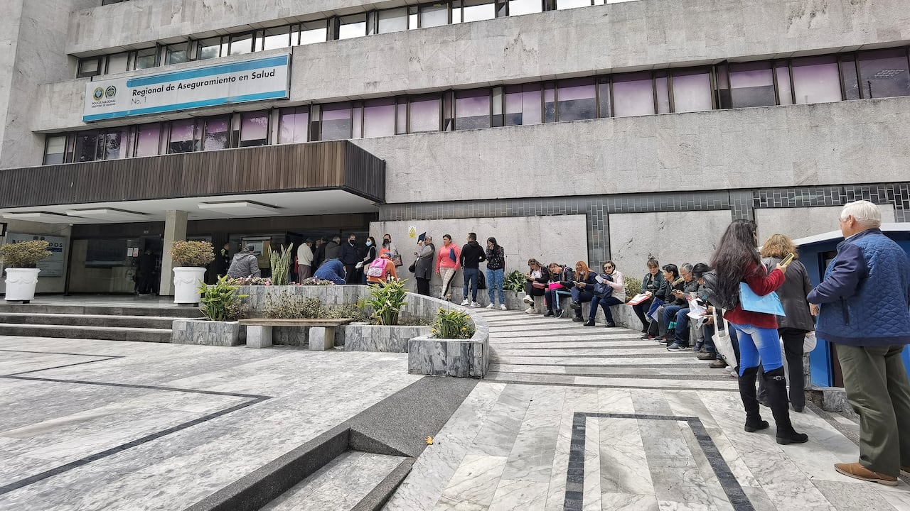 CCE indicó que, como ente rector del sistema de compra pública, la agencia tiene como función diseñar, organizar y celebrar los Acuerdos Marco de Precios.