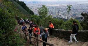 Luego de cinco meses, los bogotanos podrán volver a caminar por el sendero de Monserrate. Foto: IDRD.