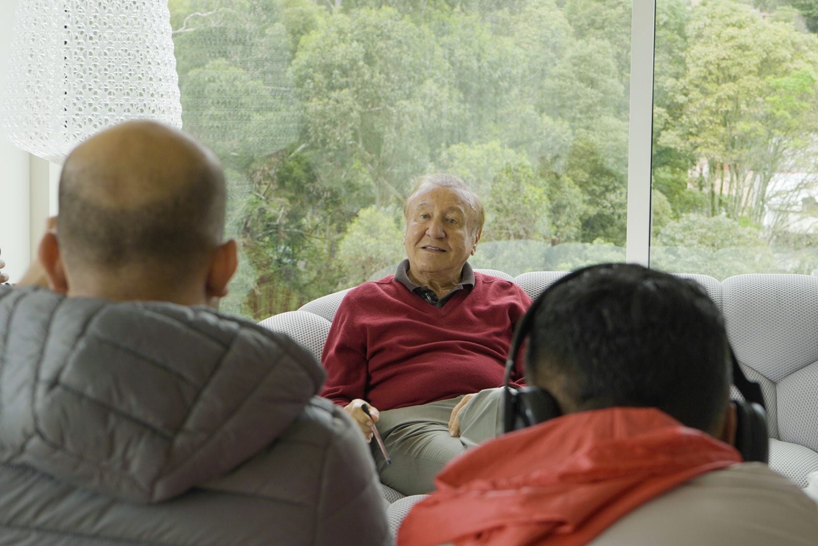 Rodolfo Hernández de su apartamento en el norte de Bogotá. Se estima que su patrimonio asciende a 100 millones de dólares.