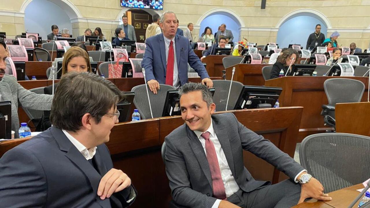 Senadores Miguel Uribe y Juan Pablo Gallo.