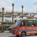 Más de 200 autobuses viejos regresan a las calles de Cali con la autorización de la alcaldía para sumarse al servicio público debido a la crisis del MIO.