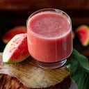 La guayaba es un alimento muy versátil el cual se puede consumir en distintas presentaciones.