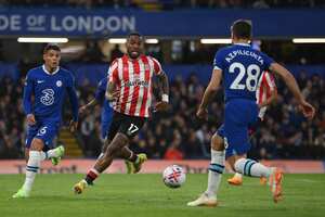 La Federación Inglesa (FA) suspendió ocho meses al delantero del Brentford Ivan Toney por apostar.