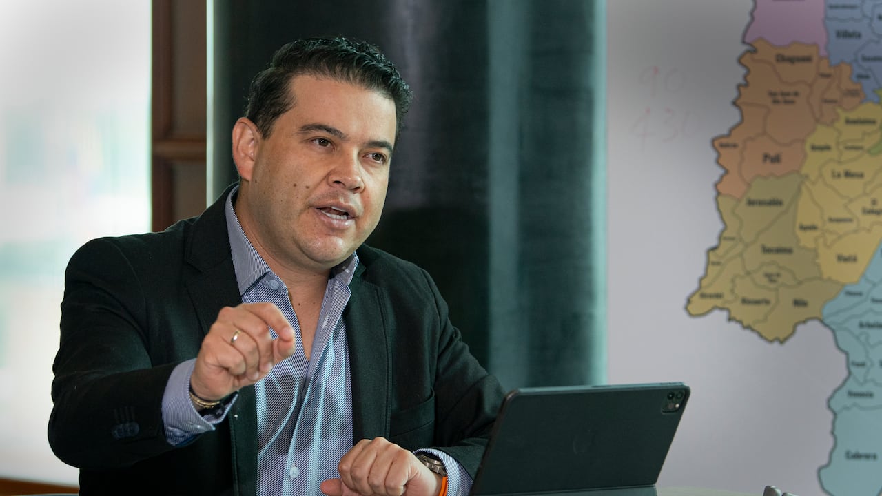 Nicolás García Bustos, gobernador de Cundinamarca.