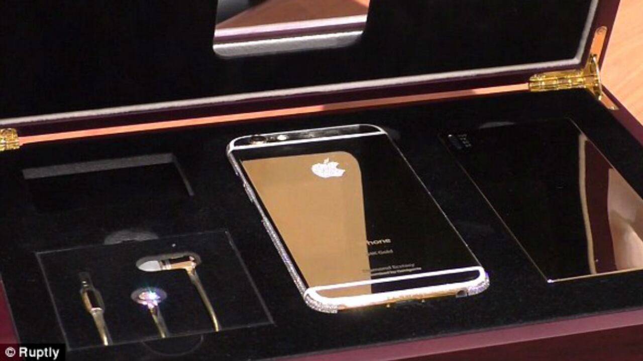 El celular salió a la venta por 2,3 millones de libras, un poco más de 3,5 millones de dólares.