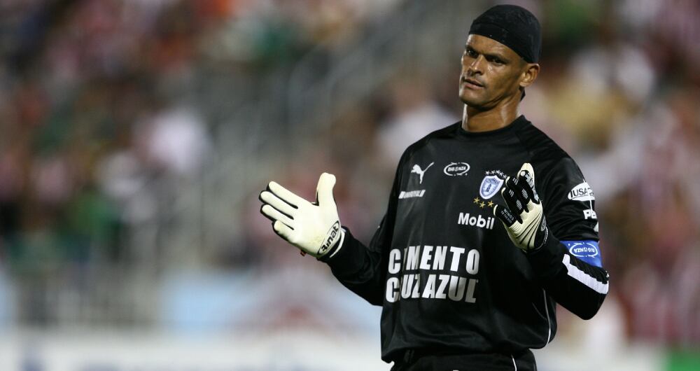 Miguel Calero en Pachuca. Foto: Getty Images / Garrett W. Ellwood