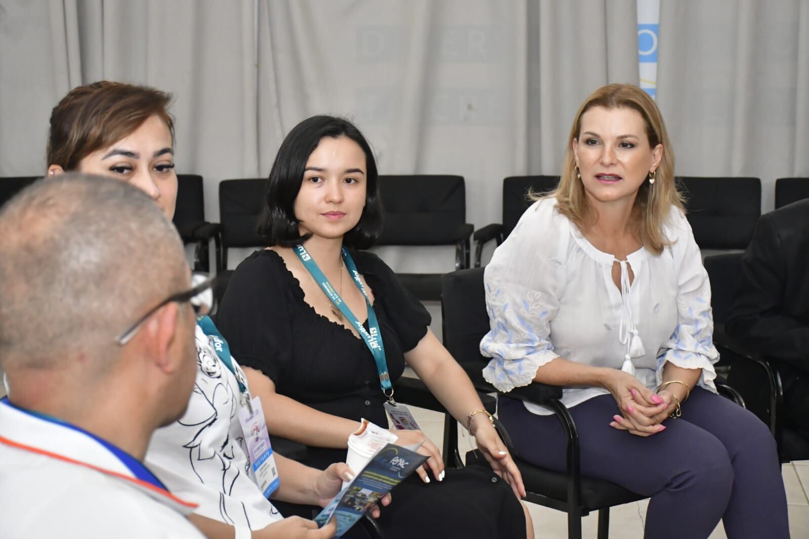 Secretaría con alcaldesa de Novo Hamburgo.