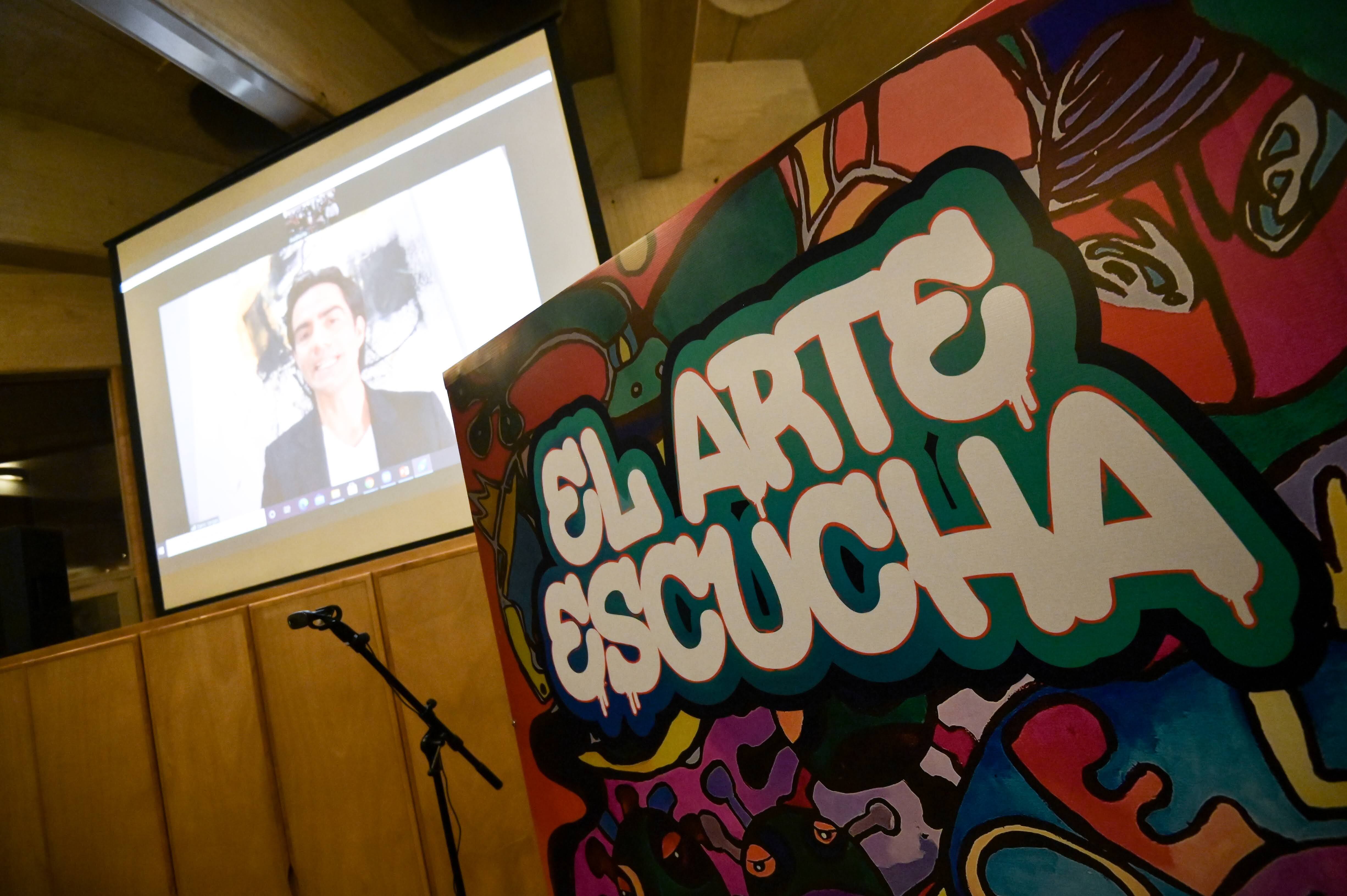 'El Arte Escucha', la iniciativa del artista Dairo Vargas que fomenta la expresión de emociones por medio del arte.