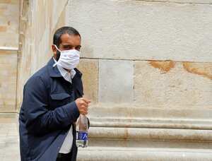 Senador por Cambio Radical Arturo Char Chaljub presidente del Senado
Senadores con tapabocas ingreasan al Senado para la eleccion de procurador y magistrados para votacion presencial en epoca se la pandemia del Covid 19
Bogota julio 27 del 2020
Foto Guillermo Torres Reina / Semana