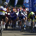 France's Julian Alaphilippe celebrates after winning the second stage of the Basque Country La Vuelta cycling race between Leitza and Viana, 207,9 kms (129.18 mile), in Viana, northern Spain,Tuesday, April 5, 2022. (AP Photo/Alvaro Barrientos)