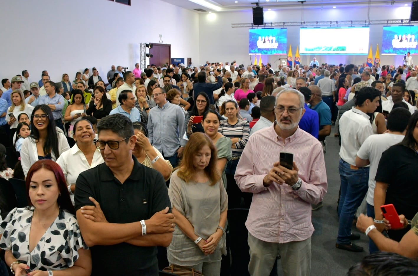 Los simpatizantes del Centro Democrático en Cali se dieron cita en la capital vallecaucana este sábado.