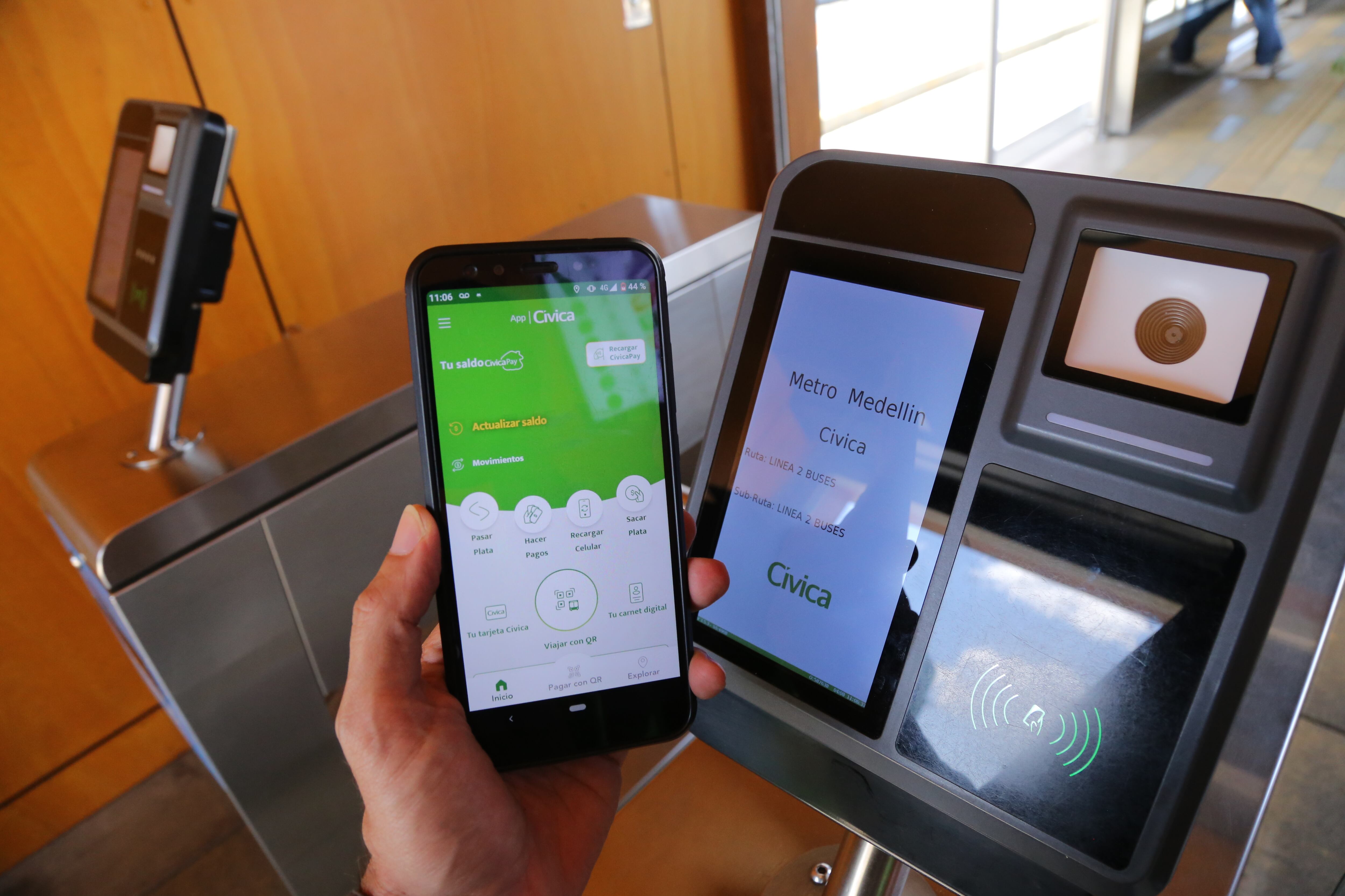 Nueva opción de pago de pasajes de buses en Medellín.
