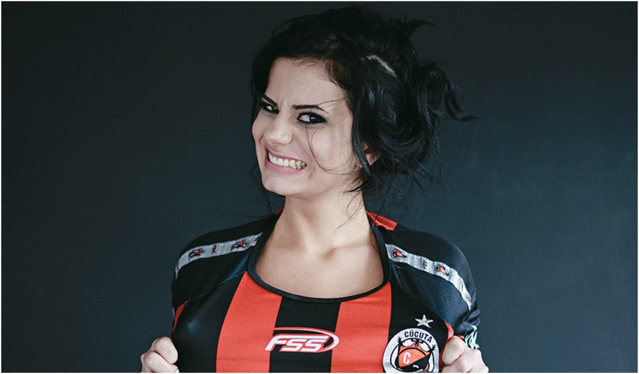 La colombiana Alejandra Omaña, conocida en la industria del cine para adultos como Amaranta Hank