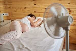 Dormir con el ventilador prendido puede traer algunos beneficios, pero todo dependerá de la persona.