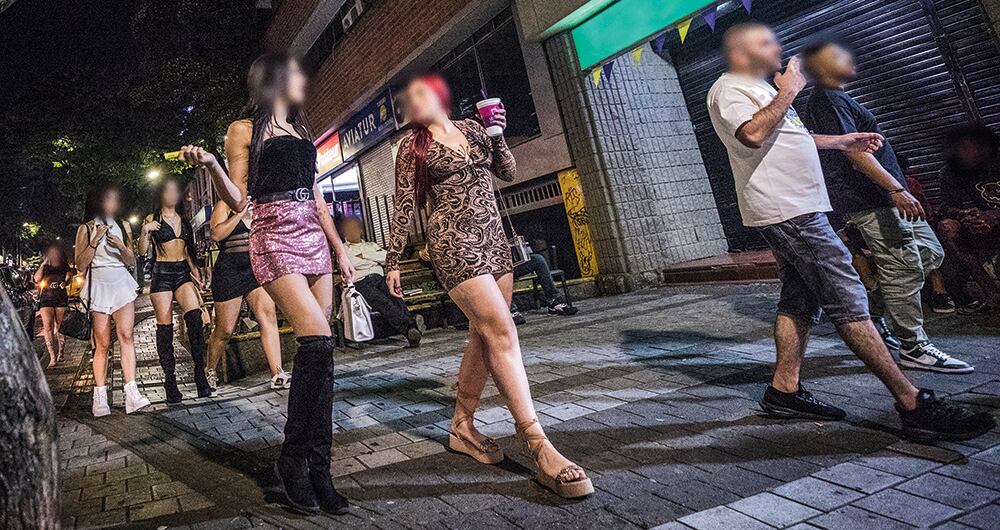     La explotación sexual infantil en Medellín se ha tomado todos los rincones de la capital antioqueña. Hay redes de trata de personas detrás de este flagelo.