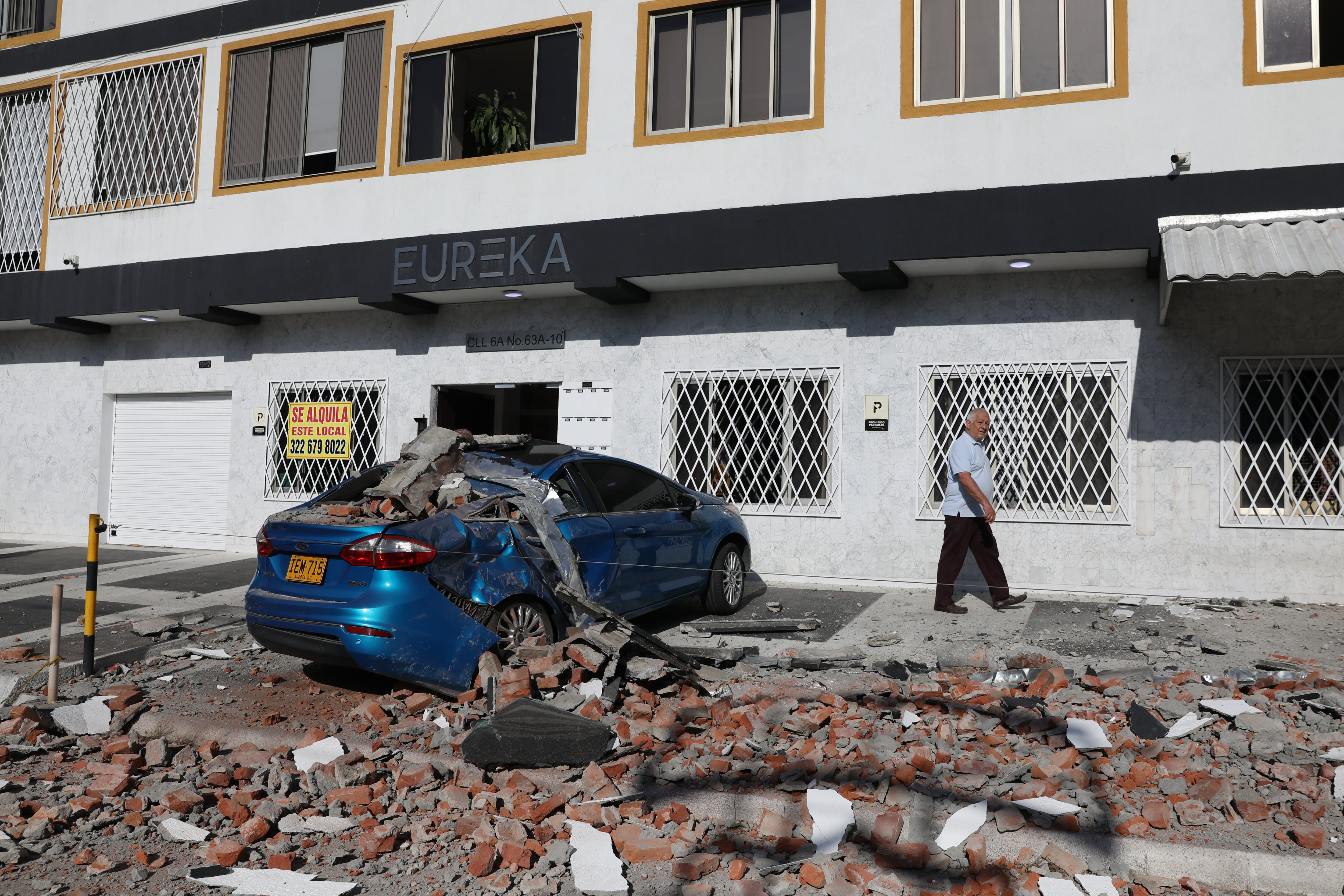 Fuerte sismo y réplica en Colombia genera graves daños en distintas ciudades