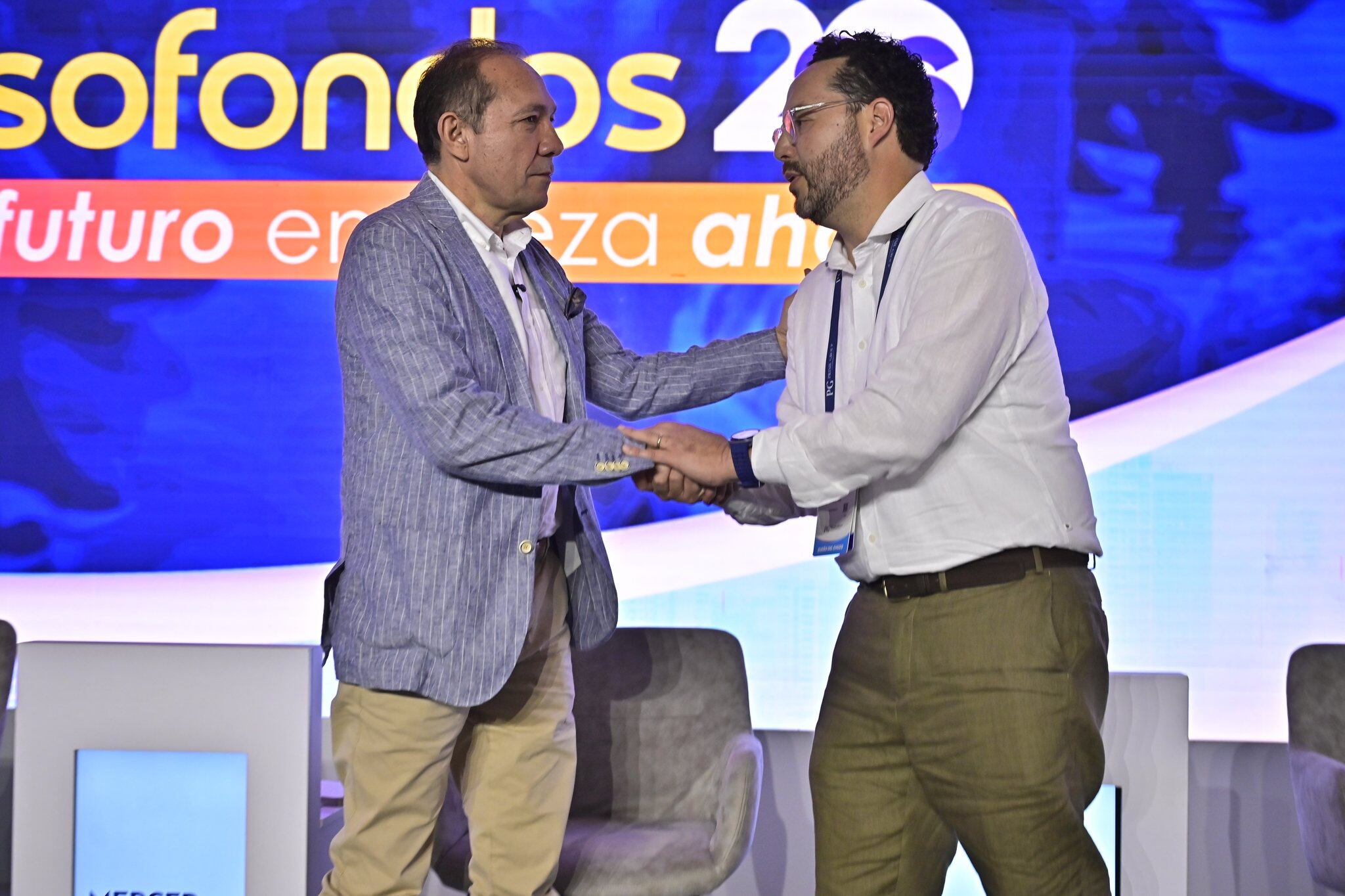 Antonio Sanguino, ministro de Trabajo, y Andrés Velasco, presidente de Asofondos