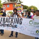 En varias poblaciones del país se han adelantado marchas en contra de la implementación del fracking. Foto: archivo/Semana.