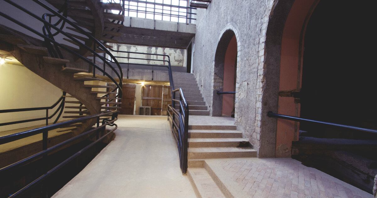 El Espacio Odeón, en el centro de Bogotá (Cra. 5 # 12C - 73), está adecuando su espacio para recibir y exhibir estas tres propuestas desde el sábado.
