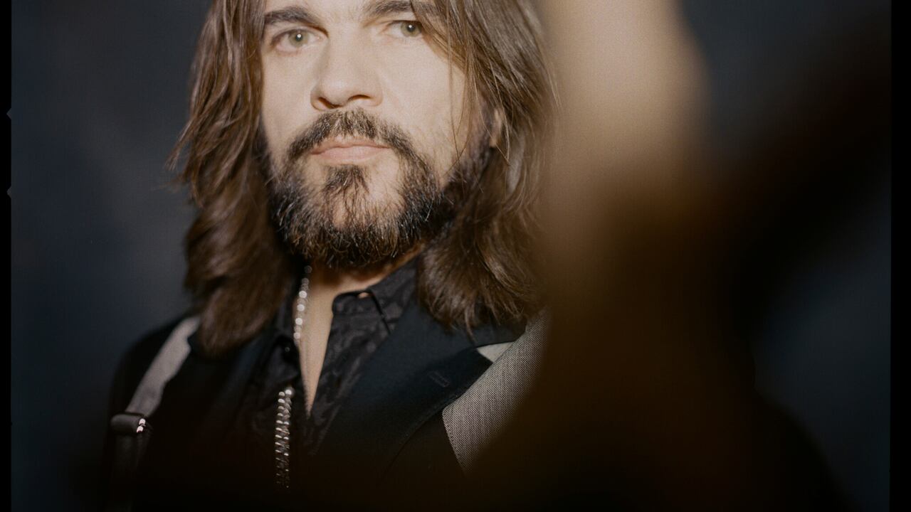 En sus más de 20 años de carrera musical Juanes ha recibido 25 premios Latin Grammy y dos Grammy.