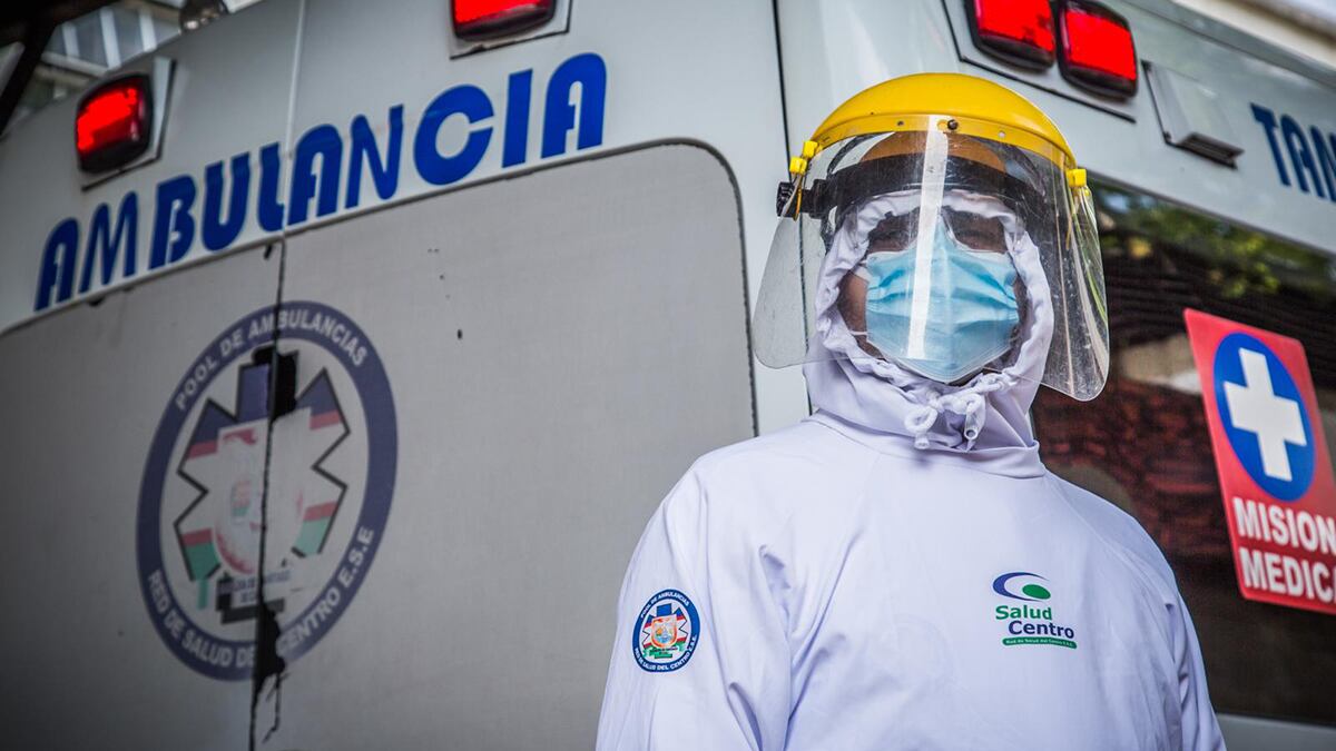 Durante la pandemia los gobernantes tuvieron que tomar medidas estrictas de confinamiento, uso elementos de protección y garantizar la vacunación en sus poblaciones.