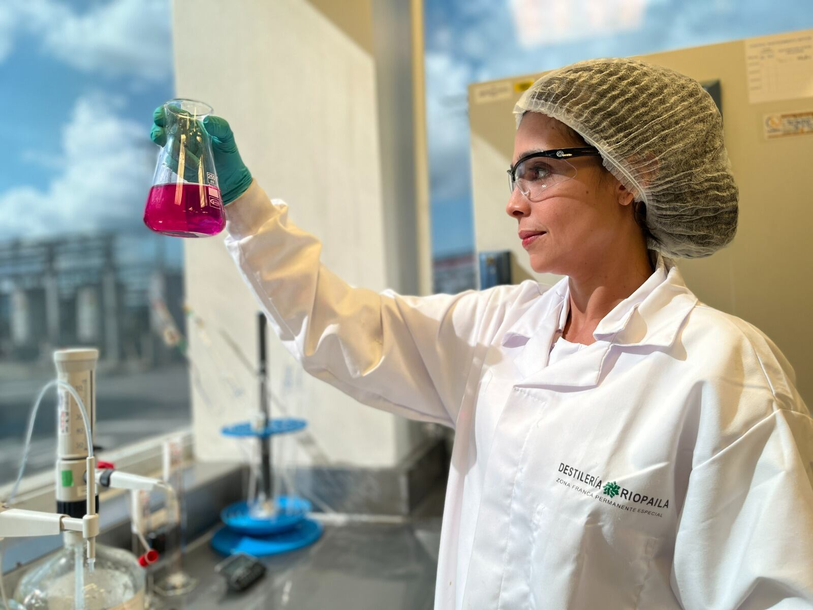 Laboratorio Destilería Riopaila