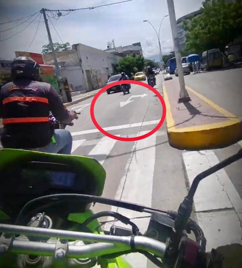 El sujeto se metió en contravía con el fin de huir de las autoridades