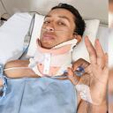 Egan Bernal tuvo un 95 por ciento de probabilidades de quedar cuadripléjico y hasta de perder la vida. El viernes dio su parte de victoria parcial tras superar cinco cirugías.