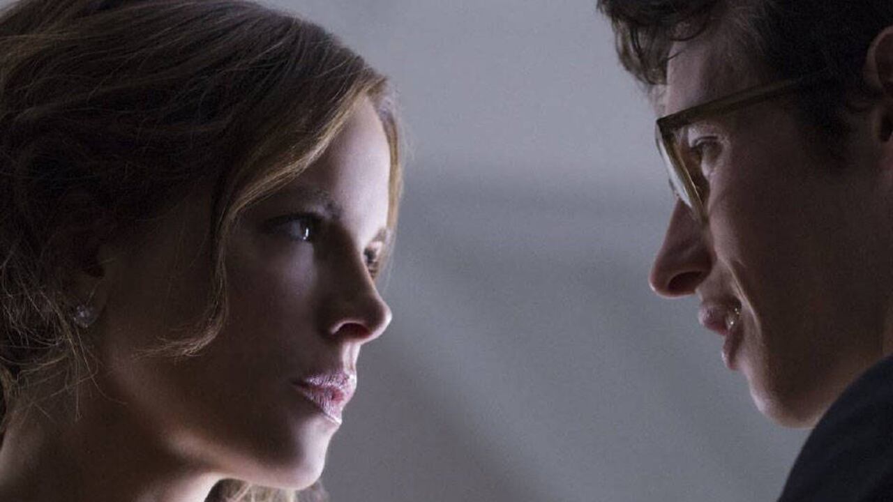 Kate Beckinsale y Callum Turner aparece en esta cinta de Marc Webb, reconocido por dirigir dos películas de ‘Spiderman’.