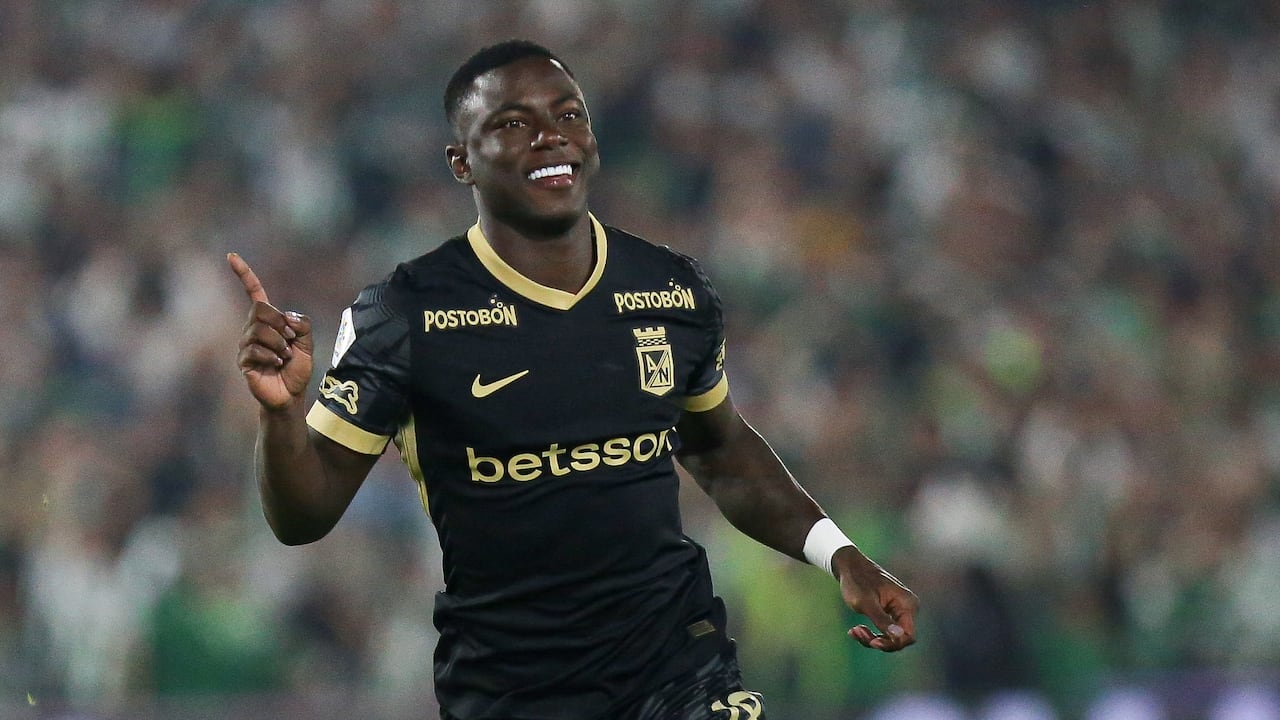 Marino Hinestroza celebrando un gol contra Fortaleza en la Liga Betplay 2025