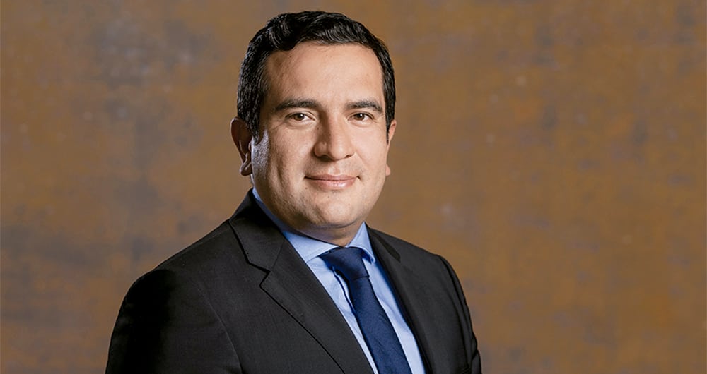 El congresista Edward Rodríguez dice que lo están vetando como consecuencia de una actitud clasista. 