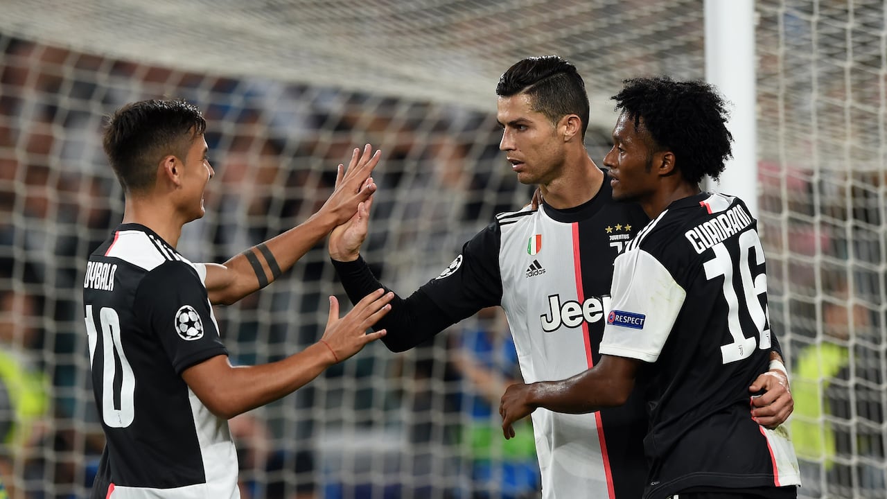 Juan Guillermo Cuadrado compartió camerino en la Juventus con el argentino paulo Dybala y el portugués Cristiano Ronaldo.