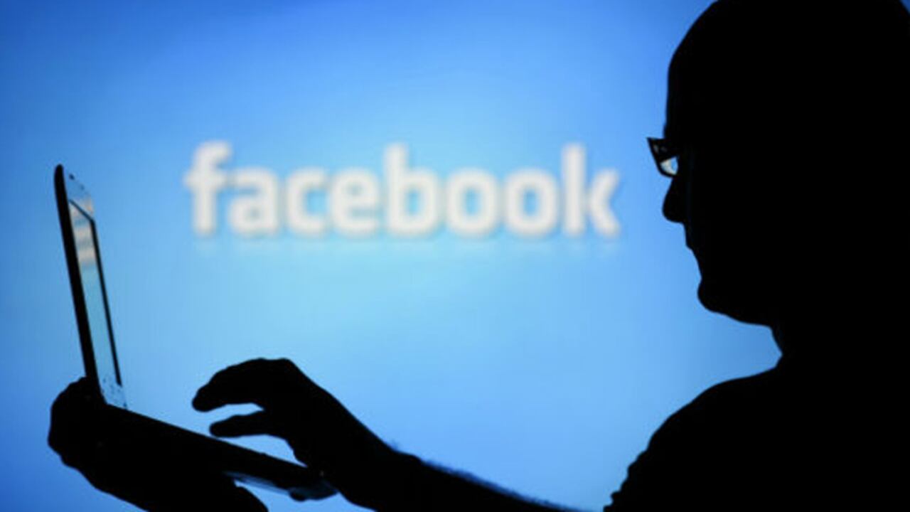 Facebook busca aumentar la seguridad de sus más de 1.500 millones de usuarios en todo el mundo.