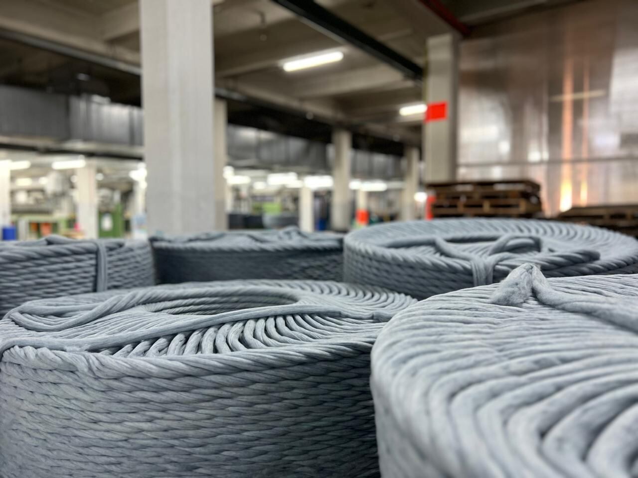 Hilos de fabricación nacional