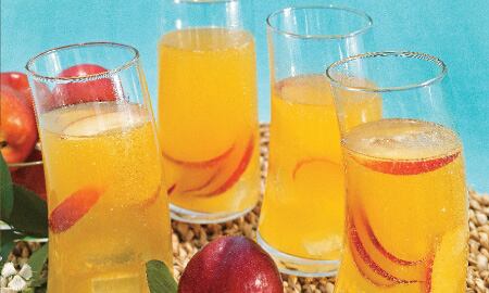 El jugo de durazno también contiene beneficios para la salud