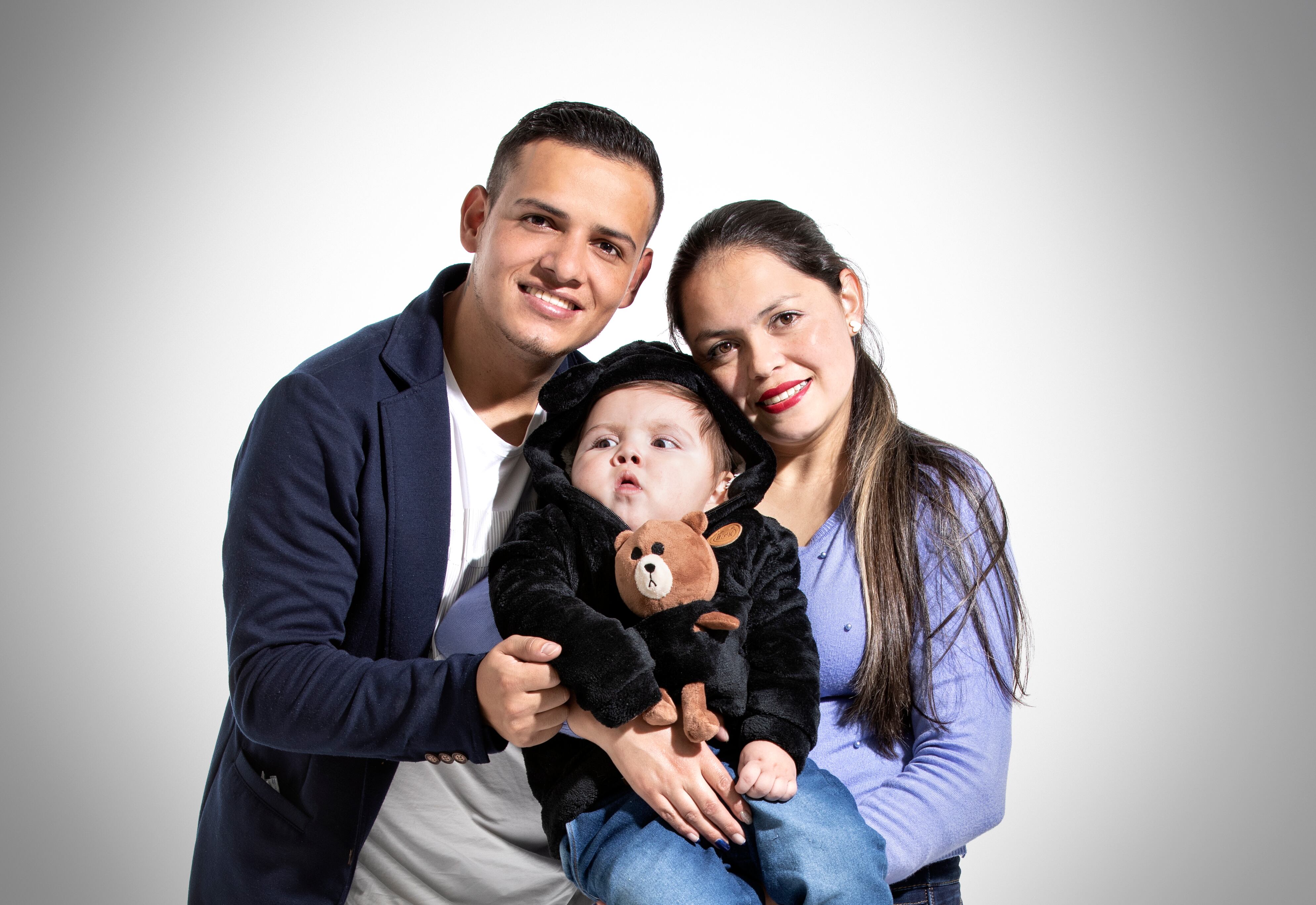 William Restrepo, Thiago Restrepo y Luz Andrea Aparicio.