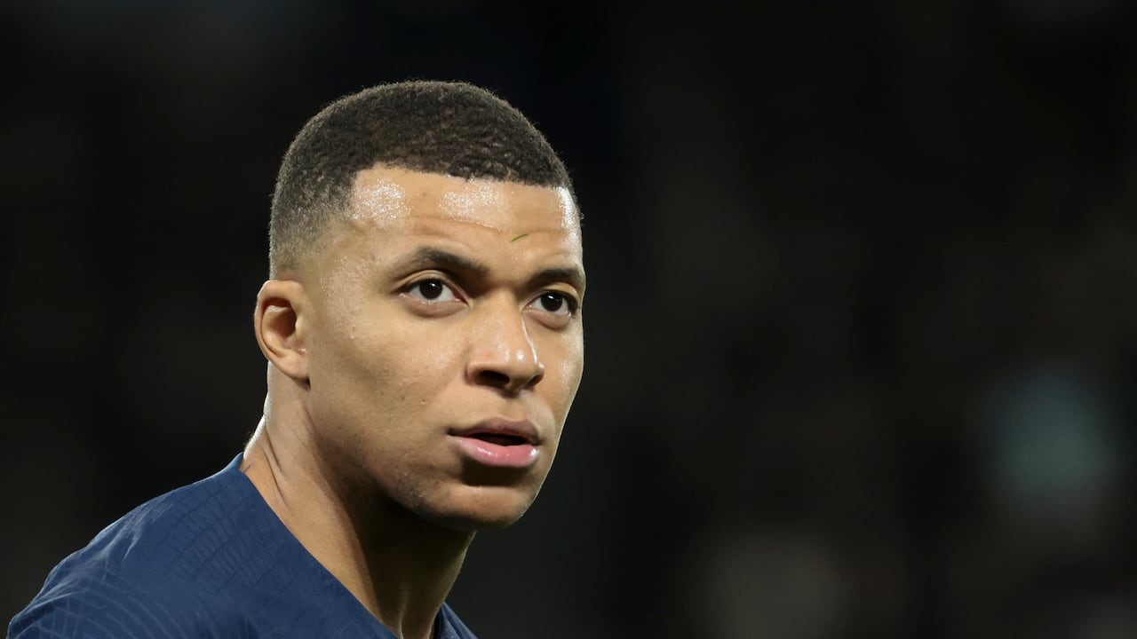 PARIS, FRANCE - FEBRUARY 14: Kylian Mbappe of PSG looks on during the UEFA Champions League 2023/24 round of 16 first leg match between Paris Saint-Germain (PSG) and Real Sociedad (San Sebastian) at Parc des Princes stadium on February 14, 2024 in Paris, France. (Photo by Jean Catuffe/Getty Images)